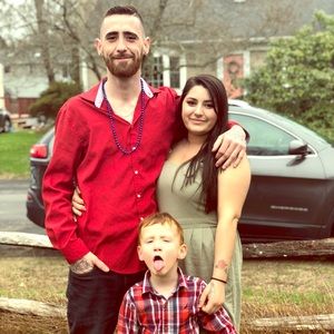 Meet your Poshers, Tyler and Delorian